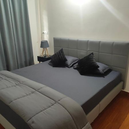 Empra Exotica Apartment มาดิเครี ภายนอก รูปภาพ