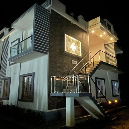 Empra Exotica Apartment มาดิเครี ภายนอก รูปภาพ