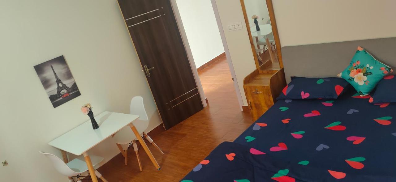 Empra Exotica Apartment มาดิเครี ภายนอก รูปภาพ