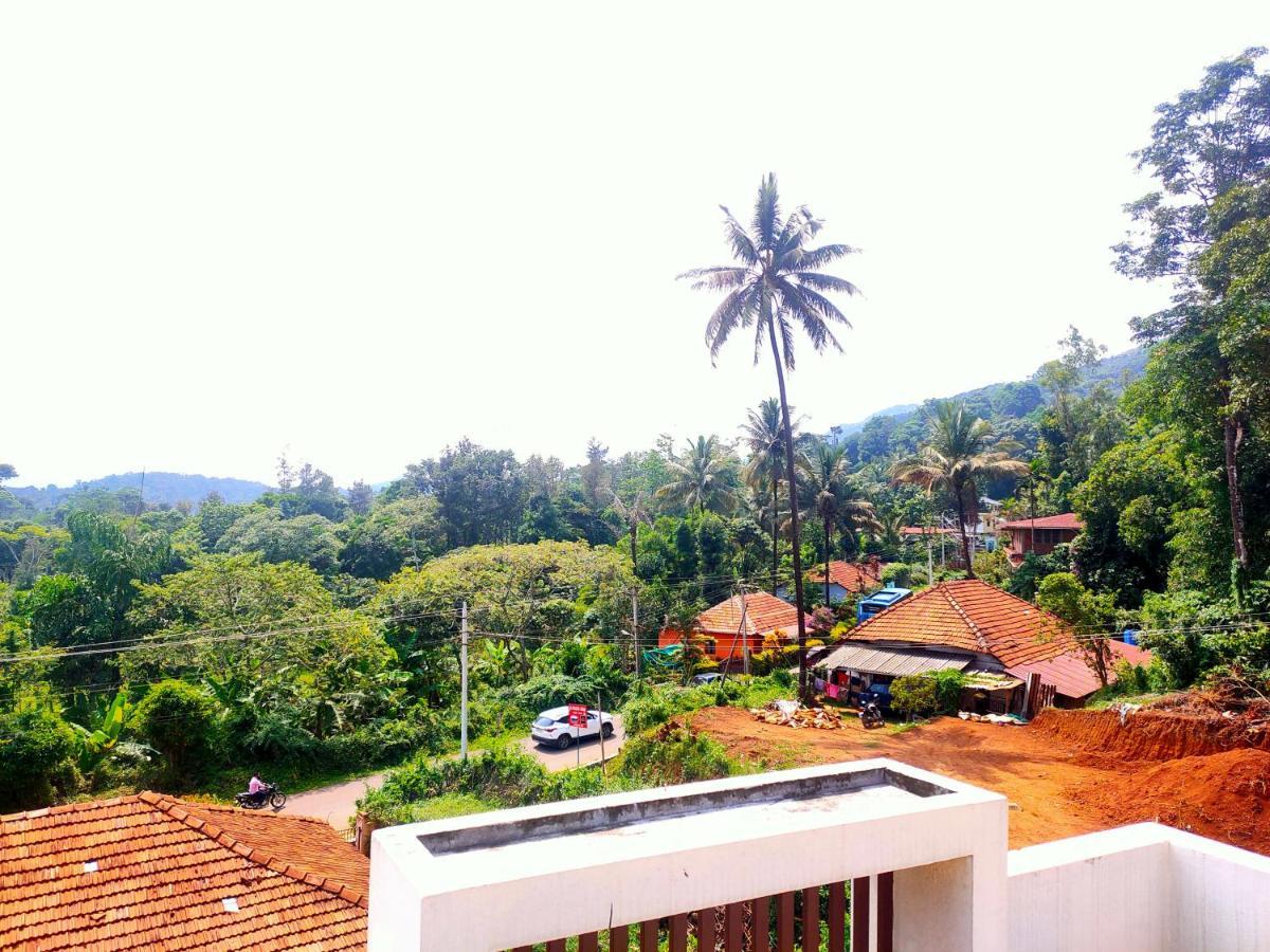 Empra Exotica Apartment มาดิเครี ภายนอก รูปภาพ