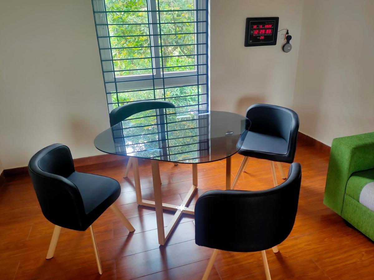 Empra Exotica Apartment มาดิเครี ภายนอก รูปภาพ