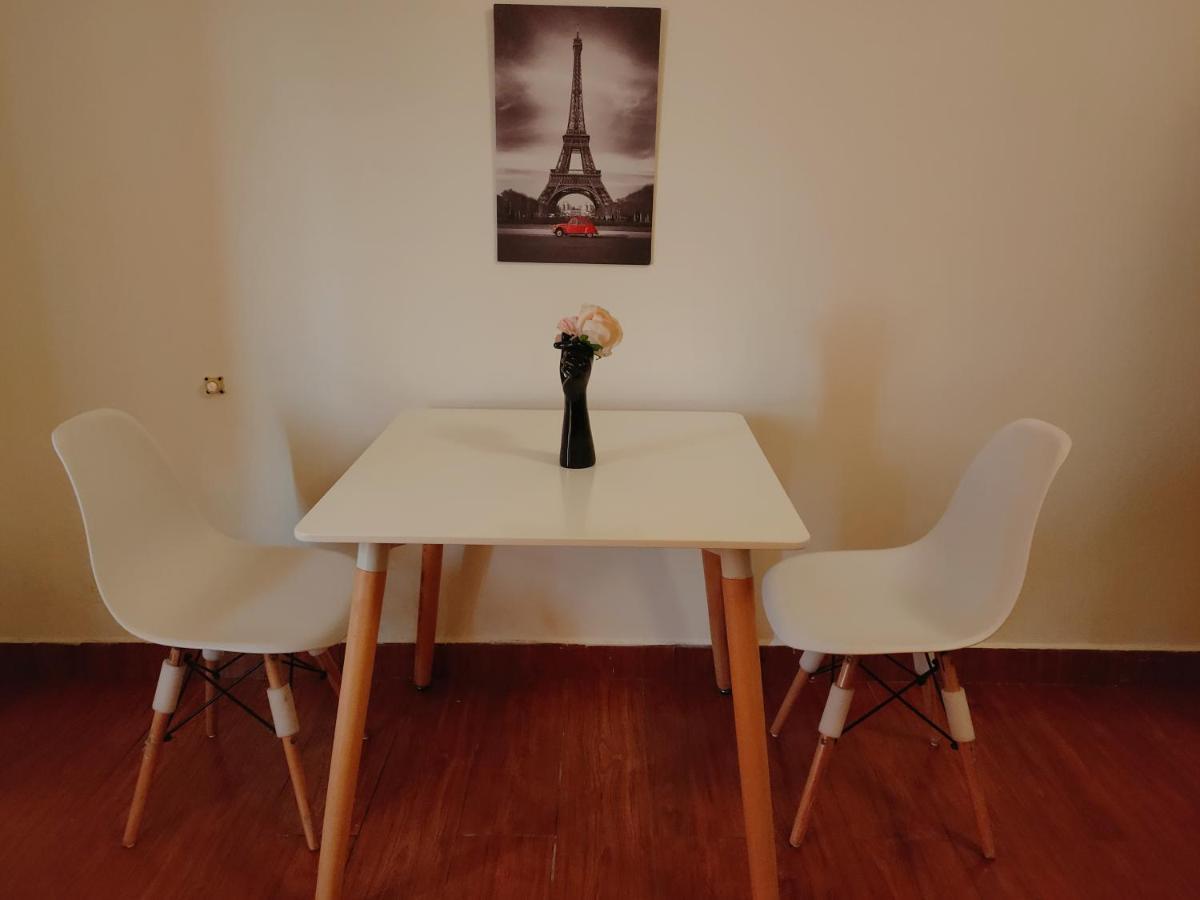 Empra Exotica Apartment มาดิเครี ภายนอก รูปภาพ